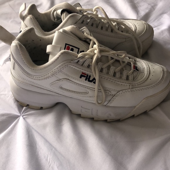Fila White Women’s Size 7 - Picture 4 of 6